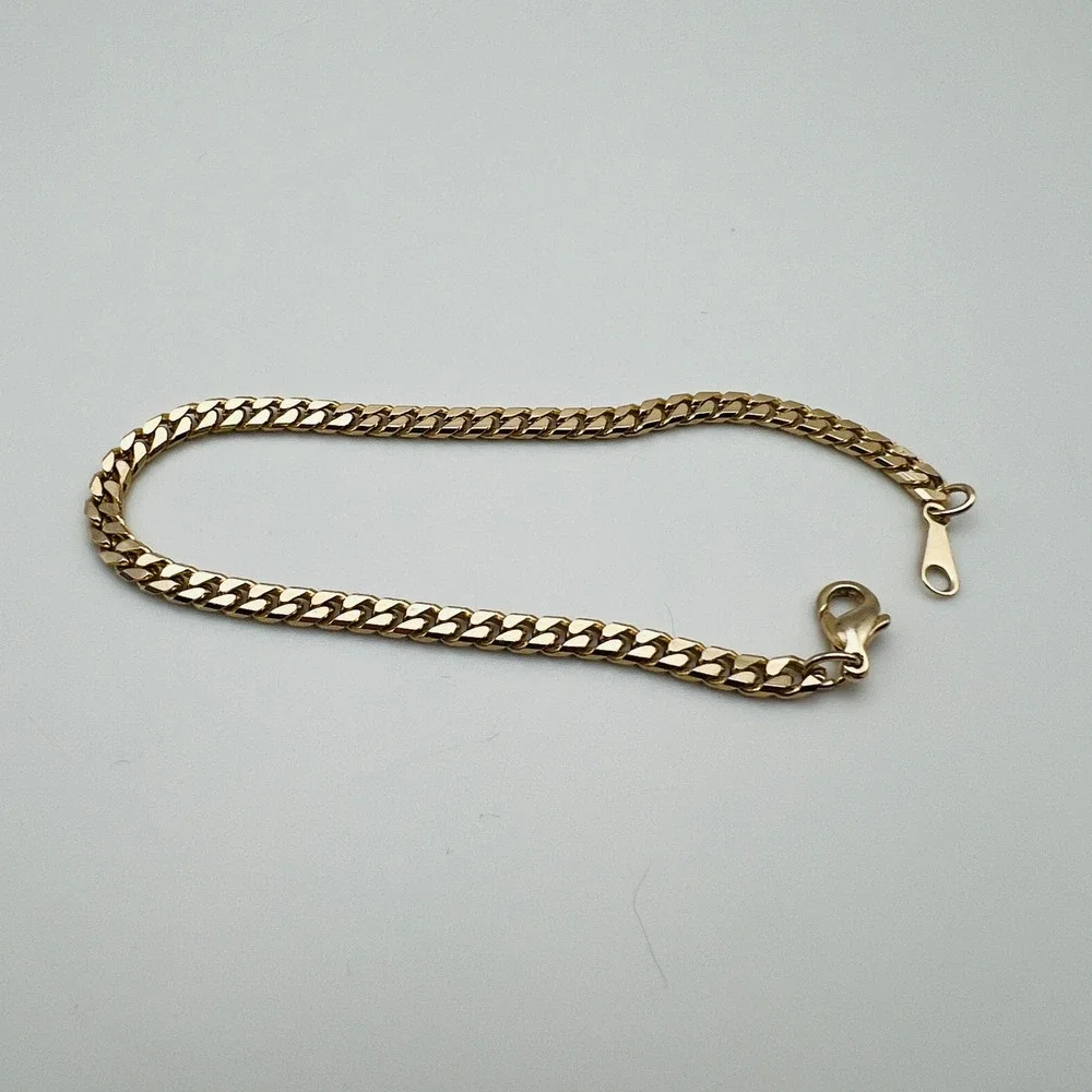 Gold Tone Curb Link Chain Bracelet 7 Inch Lobster Claw Clasp Women Jewelry